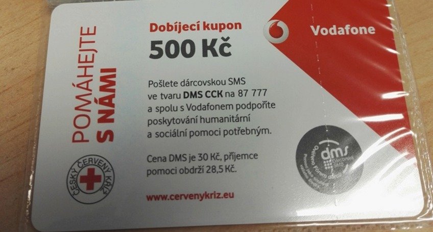Hned 886 předplacených pětisetkorunových karet od Vodafonu se prodávají za minimální kupní cenu 214 568 korun. Kupóny v původních obalech nabízí brněnská pobočka Úřadu.