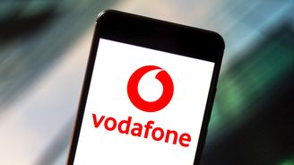 Propustíme 11 tisíc zaměstnanců, řekla nová šéfka Vodafonu