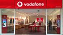 „Naposledy jsme nabídku vylepšili letos v červnu a jednotlivec si tak může neomezený objem dat, volání i SMS pořídit už za 599 korun měsíčně,“ připomíná mluvčí společnosti Vodafone Ondřej Luštinec.