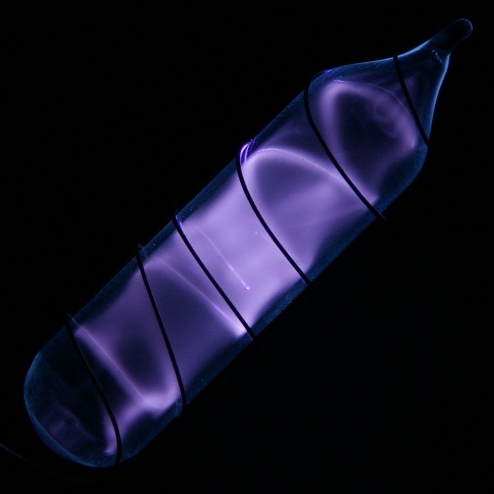 Lahvička žhnoucího ultra čistého vodíku