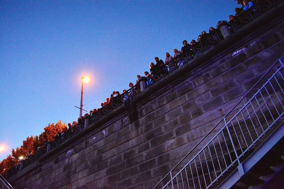 Cílem celé akce bylo oslavit sto let české státnosti. Tisíce lidí byly z vodní show nadšeni!