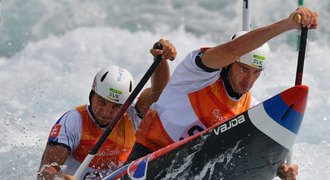 Podlý útok na slovenské olympijské vítěze. Vodním slalomářům dali do lodě závaží!