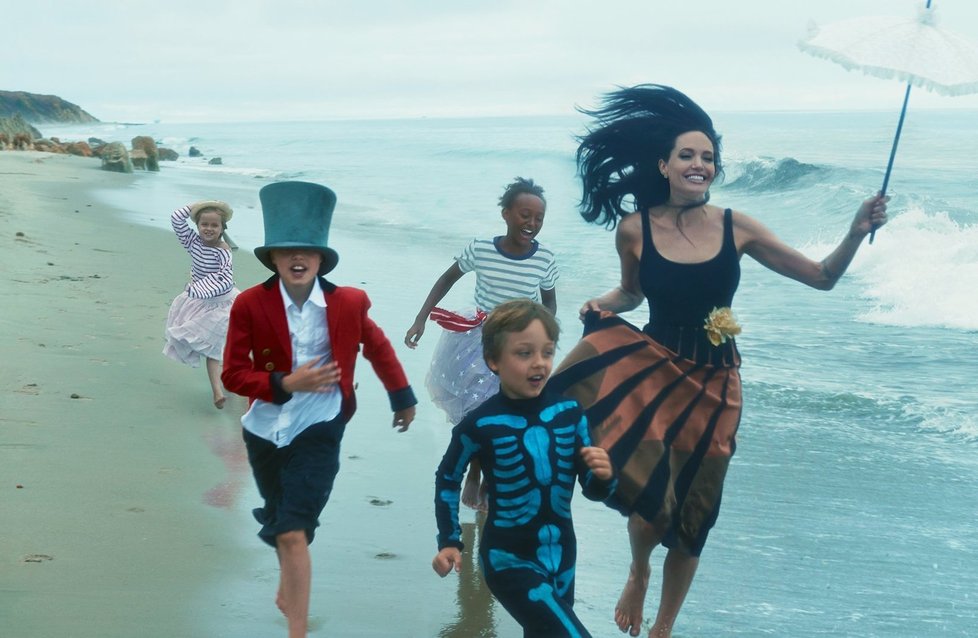 Angelina s dětmi.