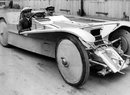 Závodní vůz Voisin Laboratoire z roku 1923 byl jedním z prvních automobilů se samonosnou karoserií.