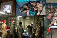 Armádní Vánoce na misích: Vojáci sledovali pohádky a smažili řízky