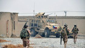 Tři čeští vojáci zahynuli při útoku sebevražedného atentátníka v Afghánistánu. Na archivním snímku z 29. ledna 2018 jsou čeští vojáci na základně Bagrám