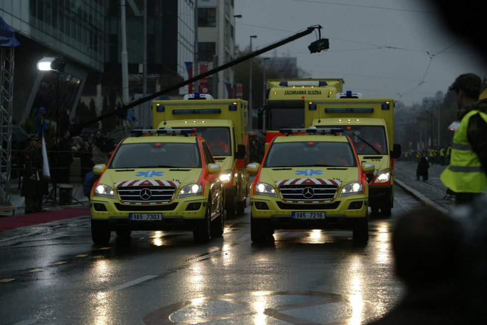 Vojenská přehlídka bude podobná té z roku 2008. Jen větší