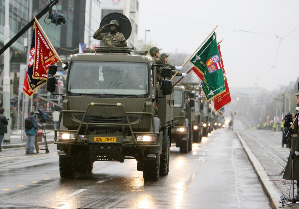 Vojenská přehlídka bude podobná té z roku 2008. Jen větší