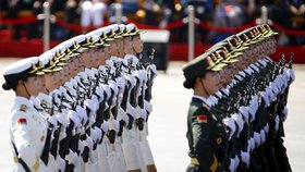 Vojenská přehlídka v Číně k příležitosti 70. výročí konce druhé světové války v Asii
