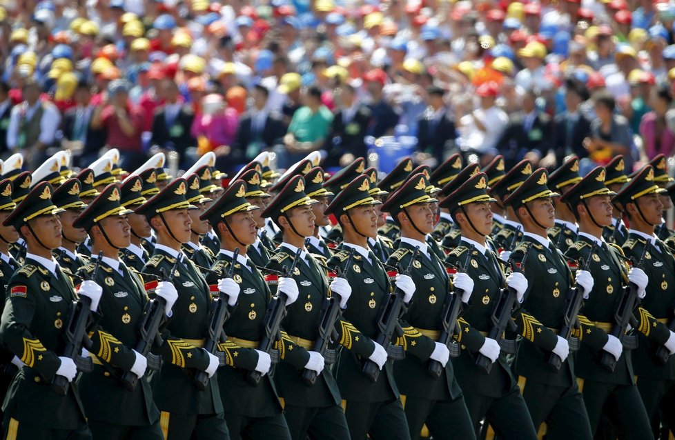 Vojenská přehlídka v Číně ke příležitosti 70. výročí konce druhé světové války v Asii.