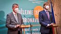 Ministerstvo zdravotnictví převzal po Petru Arenbergerovi staronový ministr Adam Vojtěch (oba za ANO) (26. 5. 2021)