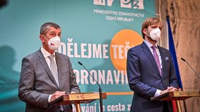 Ministerstvo zdravotnictví převzal po Petru Arenbergerovi staronový ministr Adam Vojtěch (oba za ANO; 26. 5. 2021).