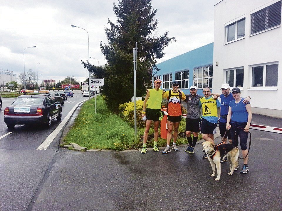 26. 4. Hranice–Olomouc (40 km) Kratší etapy běhal za 4 až 5 hodin a ty delší trvaly i sedm, maximálně osm a půl