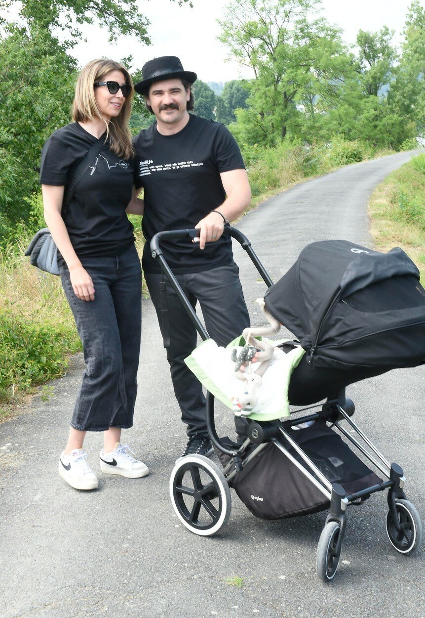Vojta Kotek se svou manželkou Radanou a jejich synem Hubertem Šmanem
