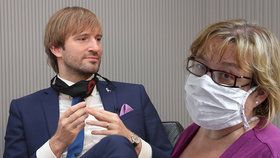 Ministr zdravotnictví Adam Vojtěch (za ANO) vyzval šéfku krajské moravskoslezské hygieny Pavlu Svrčinovou, aby zvážila setrvání ve funkci. (19. 7. 2020)