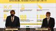 Zleva ministr zdravotnictví Adam Vojtěch a premiér Andrej Babiš vystoupili na tiskové konferenci po mimořádné schůzi vlády v demisi, která projednávala nová opatření proti šíření onemocnění covid-19 (25. 11. 2021)
