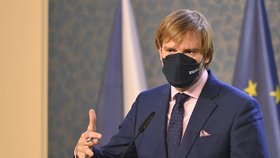 Ministr zdravotnictví Adam Vojtěch vystoupil na tiskové konferenci po mimořádném jednání vlády (1. 7. 2021)