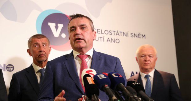 Premiér Andrej Babiš, bývalý primátor Brna a člen ANO Petr Vokřál a Jaroslav Faltýnek