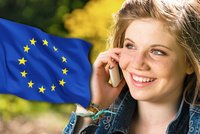 Hurá, prázdniny budou s telefonem v zahraničí levnější: EU sníží cenu datového roamingu!
