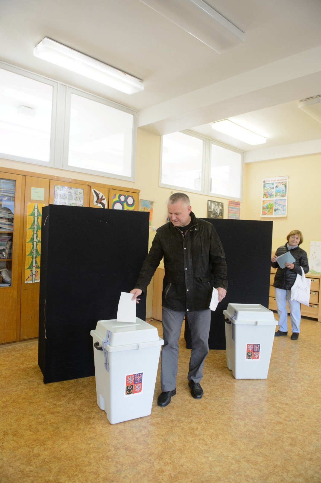 O právo vyjádřit svůj názor se ve volbách 20. října nenechal ochudit ani omilostněný vrah Jiří Kajínek.