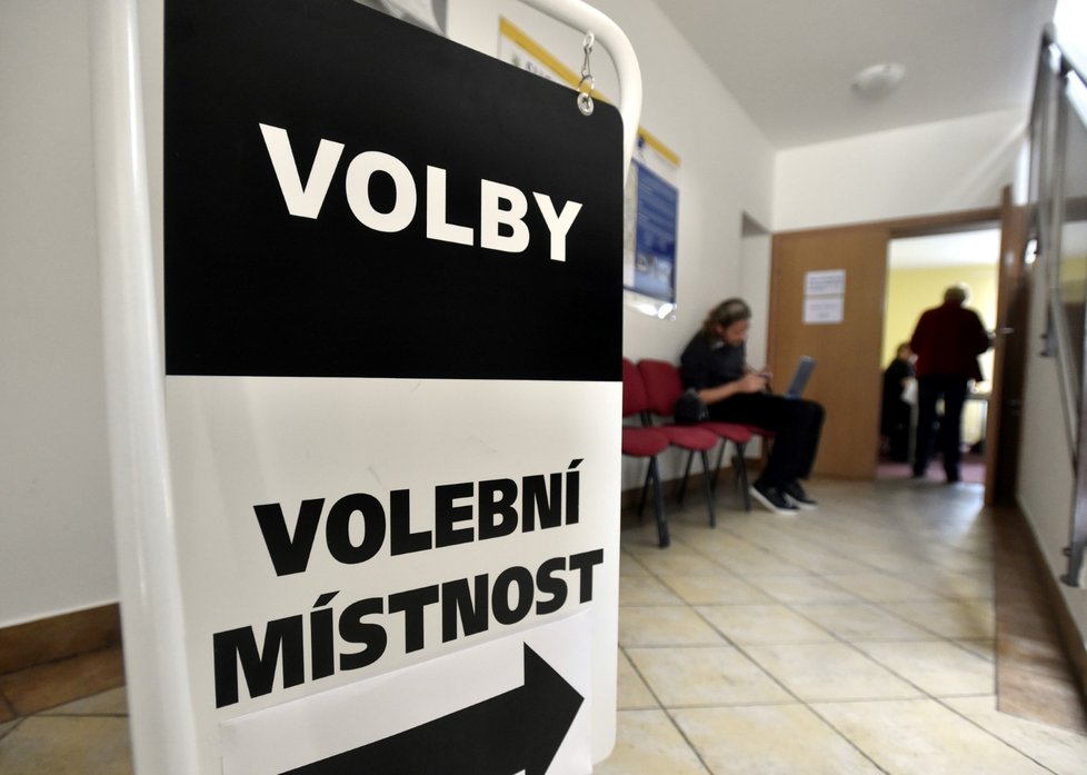 Ministerstvo vnitra oznámilo plánovanou novelu, která by upravovala způsob hlasování ve všech typech voleb. Největší změnou by mělo být zrušení druhého dne voleb nebo korespondenční hlasování. (Ilustrační foto)