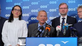 Tisková konference ODS 13.10.2018: (zleva) Alexandra Udženija, Jaroslav Kubera, Petr Fiala