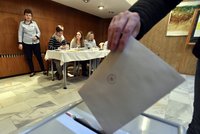 V Hamru se prý kupčilo s hlasy. Starosta rozdával seniorům v den voleb tisíce