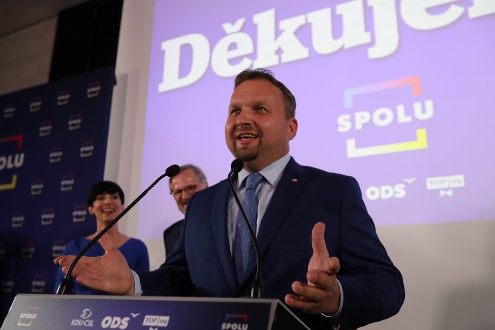 Koalice spolu porazila ve sněmovních volbách ANO Andreje Babiše (9. 10. 2021)