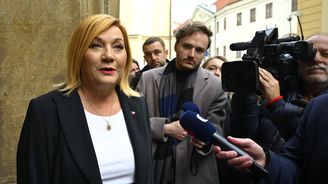 Malí podnikatelé EET uniknou. Systém to ale nesmí oslabit, upozorňuje Schillerová Malí podnikatelé EET uniknou. Systém to ale nesmí oslabit, upozorňuje Schillerová