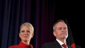 Šéf australských labouristů uznal porážku ve volbách. Pogratuloval k vítězství současnému konzervativnímu premiérovi (18. 5. 2019)