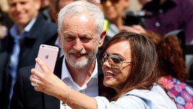 Parlamentní volby ve Velké Británii, červen 2017. Na snímku opoziční lídr Jeremy Corbyn (Labour Party)