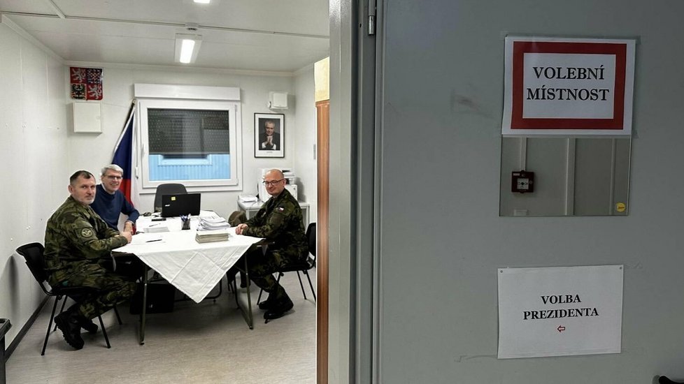 Prezidentské volby 2023: Čeští vojáci na misi volí v litevské Rukle (13.1.2023)