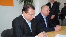 Jiří Paroubek na tiskové konferenci, kde přiznal volební porářku