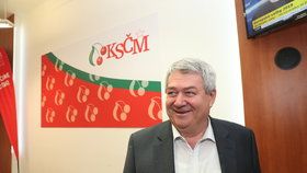 Volby do Evropského parlamentu 2019: Předseda KSČM Vojtěch Filip ve volebním štábu