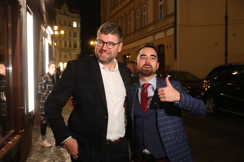 Koalice Spolu slavila vítězství ve volbách: Jiří Pospíšil (TOP 09, vlevo) (9.10.2021)