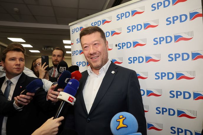 Volební štáb SPD: Tomio Okamura (4.10.2025) Volební štáb SPD: Tomio Okamura (4.10.2025)