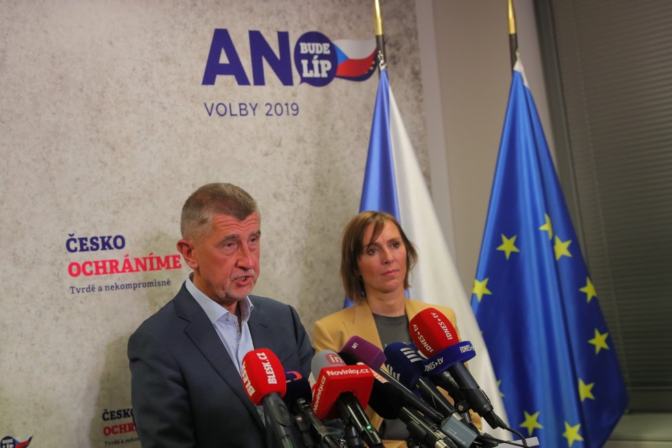 Andrej Babiš během tiskové konference po zveřejnění výsledků voleb do Evropského parlamentu (26. 5. 2019)