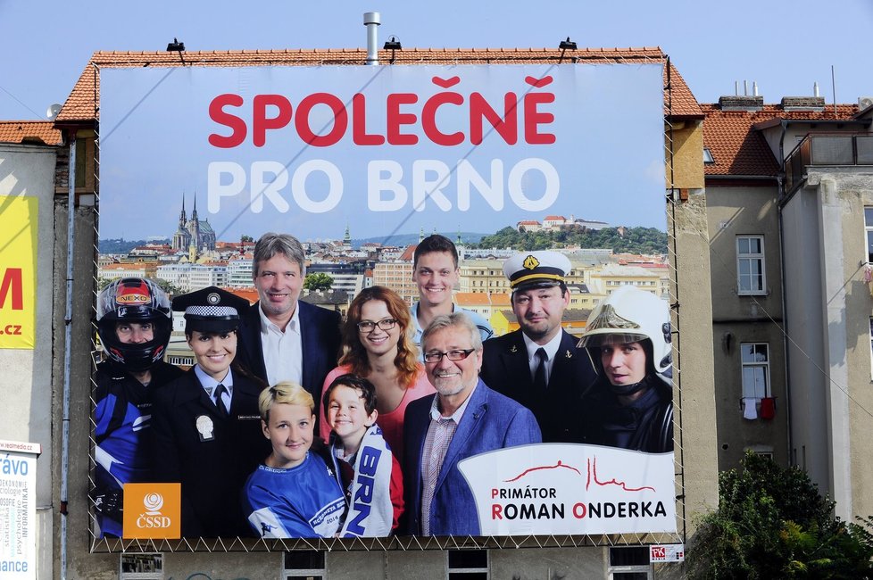 Primátor Brna Onderka sklidil za tento billboard kritiku oponentů