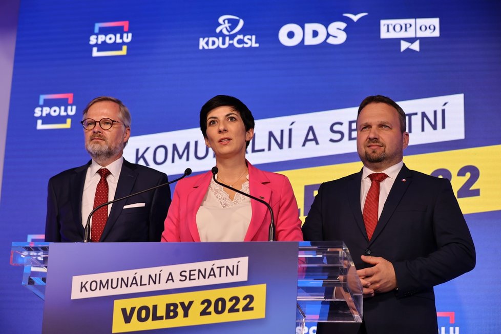 Petr Fiala (ODS), Markéta Pekarová Adamová (Top09) a Marian Jurečka (KDU-ČSL) ve štábu SPOLU