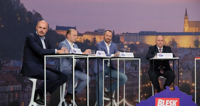 Krajská debata Blesku 2020: Zleva Josef Bernard (za STAN), Zdeněk Štefek (KSČM), Jakub Unucka (ODS) a Ladislav Okleštěk (ANO),