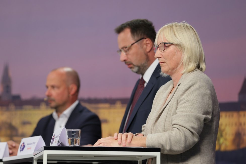 Krajská debata Blesku 2020: Zleva Lukáš Curylo (KDU-ČSL), Michal Kučera (TOP 09), Olga Sehnalová (ČSSD)