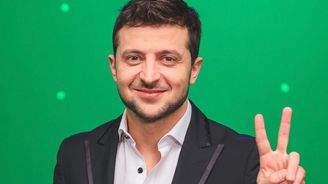 Sluha národa v realitě. Herec Zelenskyj vede v ukrajinských volbách