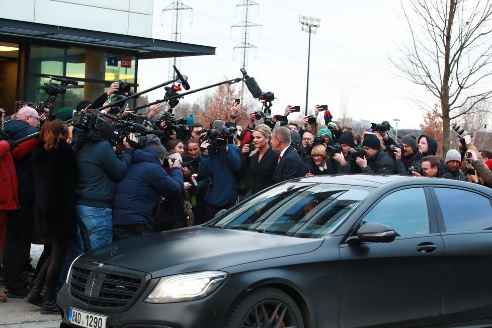 Andrej Babiš dorazil do štábu (28. 1. 2023)