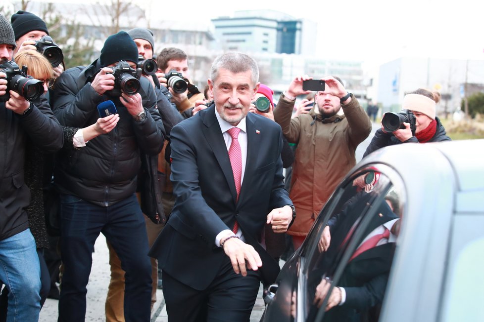 Andrej Babiš dorazil do svého volebního štábu (28. 1. 2023)