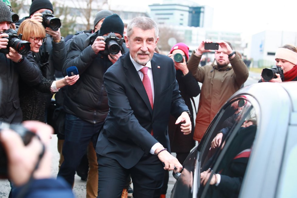 Andrej Babiš dorazil do svého volebního štábu (28. 1. 2023).