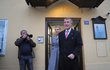 Druhé kolo prezidentských voleb: Andrej Babiš v doprovodu manželky Moniky odvolil v Průhonicích. (27.1.2023) Druhé kolo prezidentských voleb: Andrej Babiš v doprovodu manželky Moniky odvolil v Průhonicích. (27.1.2023)