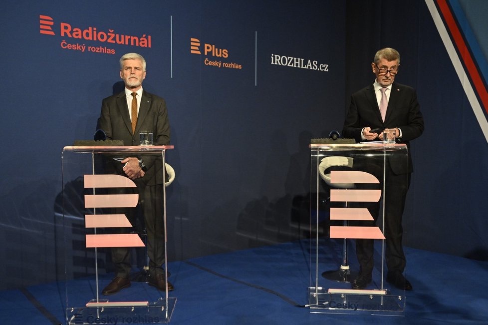 Petr Pavel a Andrej Babiš v poslední předvolební debatě v Českém rozhlase. (27.1.2023)