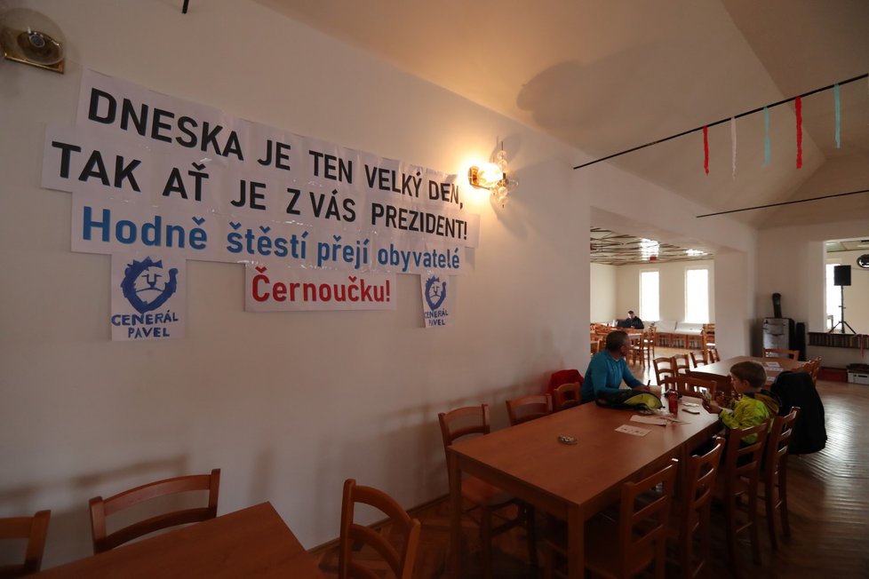 Druhé kolo prezidentských voleb: restaurace v obci Černouček, kde žije Petr Pavel. (28.1.2023)