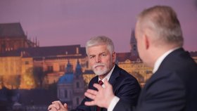 Prezidentská superdebata Blesku: Odborář Josef Středula a generál Petr Pavel (3.1.2023)