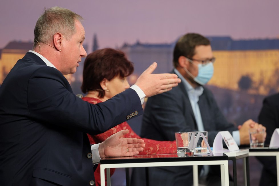 Debata Blesku o školství: Zleva Petr Gazdík (STAN), Alena Nohavová (KSČM) a Jiří Nantl (ODS) (17. 9. 2020)